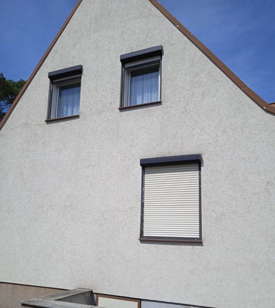 Giebel. Doppelhaush�lfte Biederitz