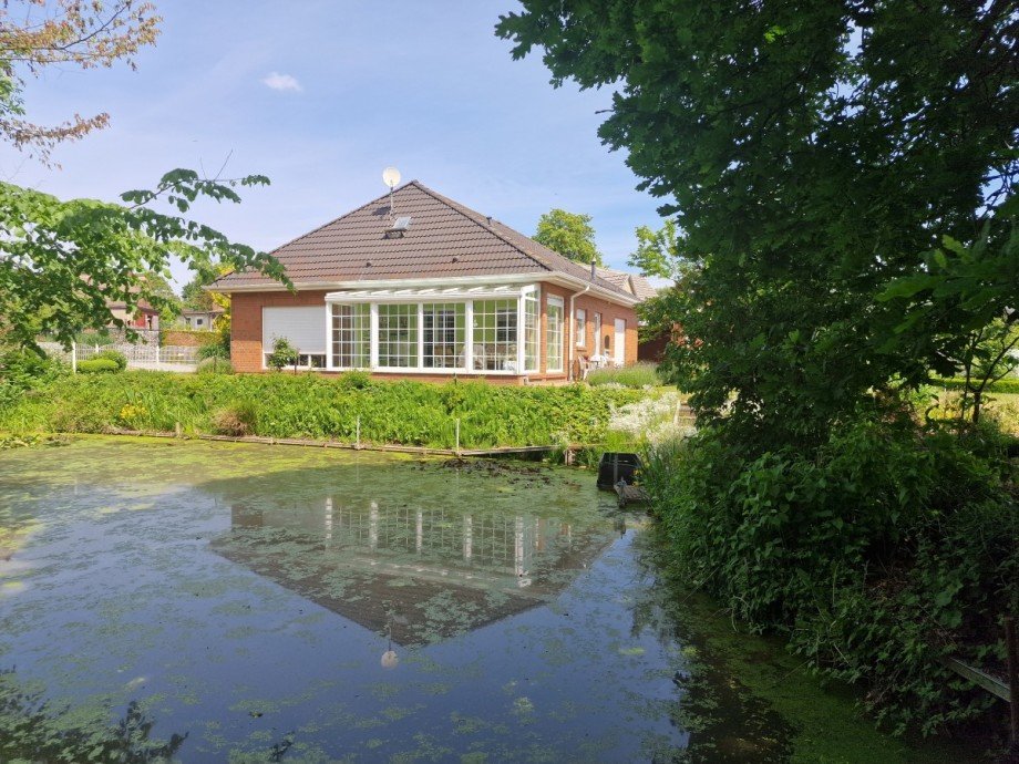 Blick �ber den Teich Bungalow Hohenkirchen