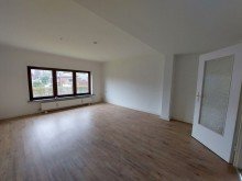 Zimmer EG l. Einfamilienhaus mit Einliegerwohnung zur Refinanzierung