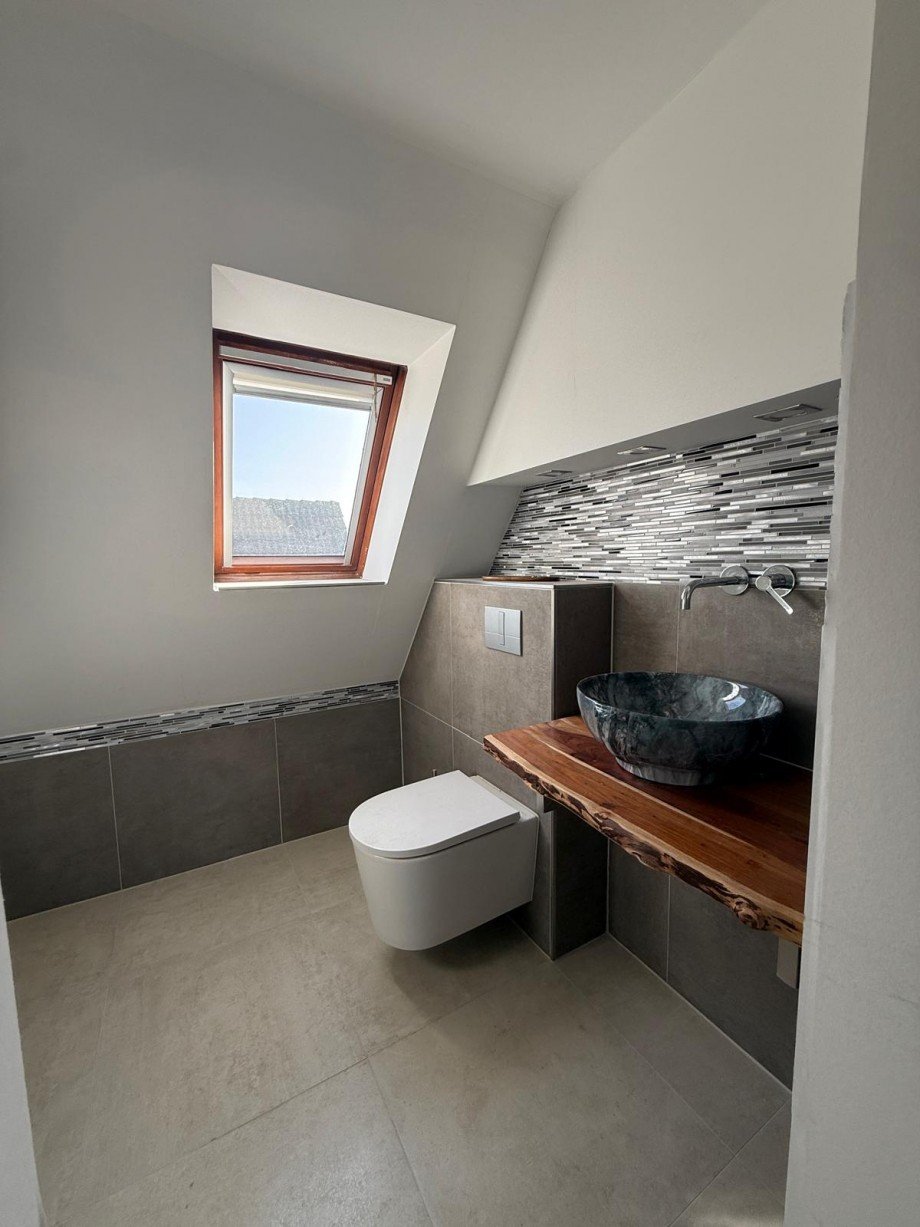 DG WC. Doppelhaush�lfte Wismar