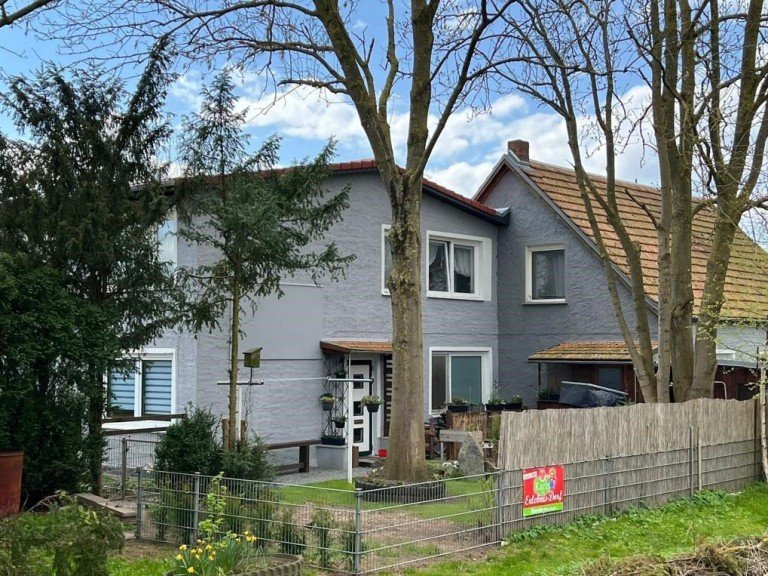 Eingang MFH Kr�pelin Mehrfamilienhaus Kommen und staunen Sie!